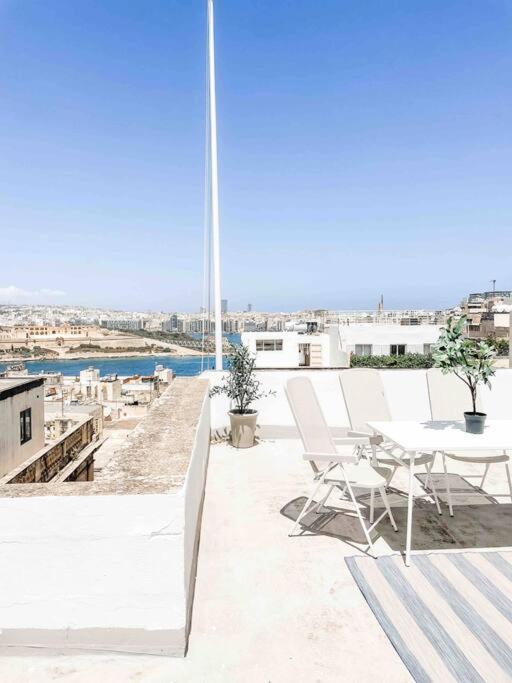 ואלטה City Penthouse With Roof Terrace And Sea Views מראה חיצוני תמונה
