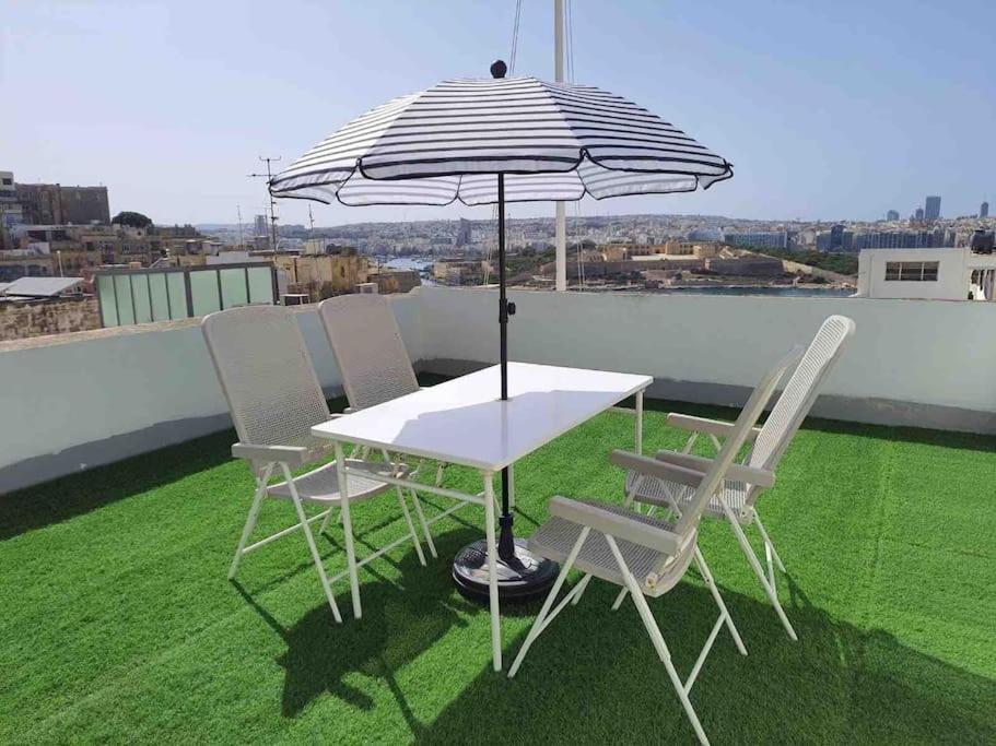 ואלטה City Penthouse With Roof Terrace And Sea Views מראה חיצוני תמונה